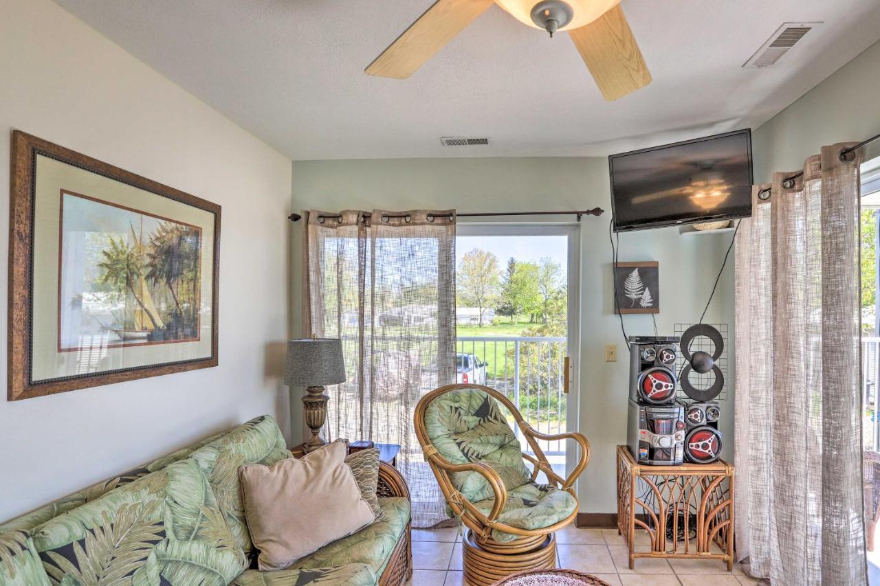 Waterfront Bass Island Retreat With Balcony And Tv Apartman Put-in-Bay Kültér fotó